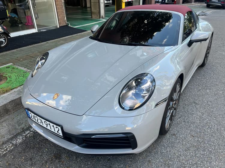 911 (992)