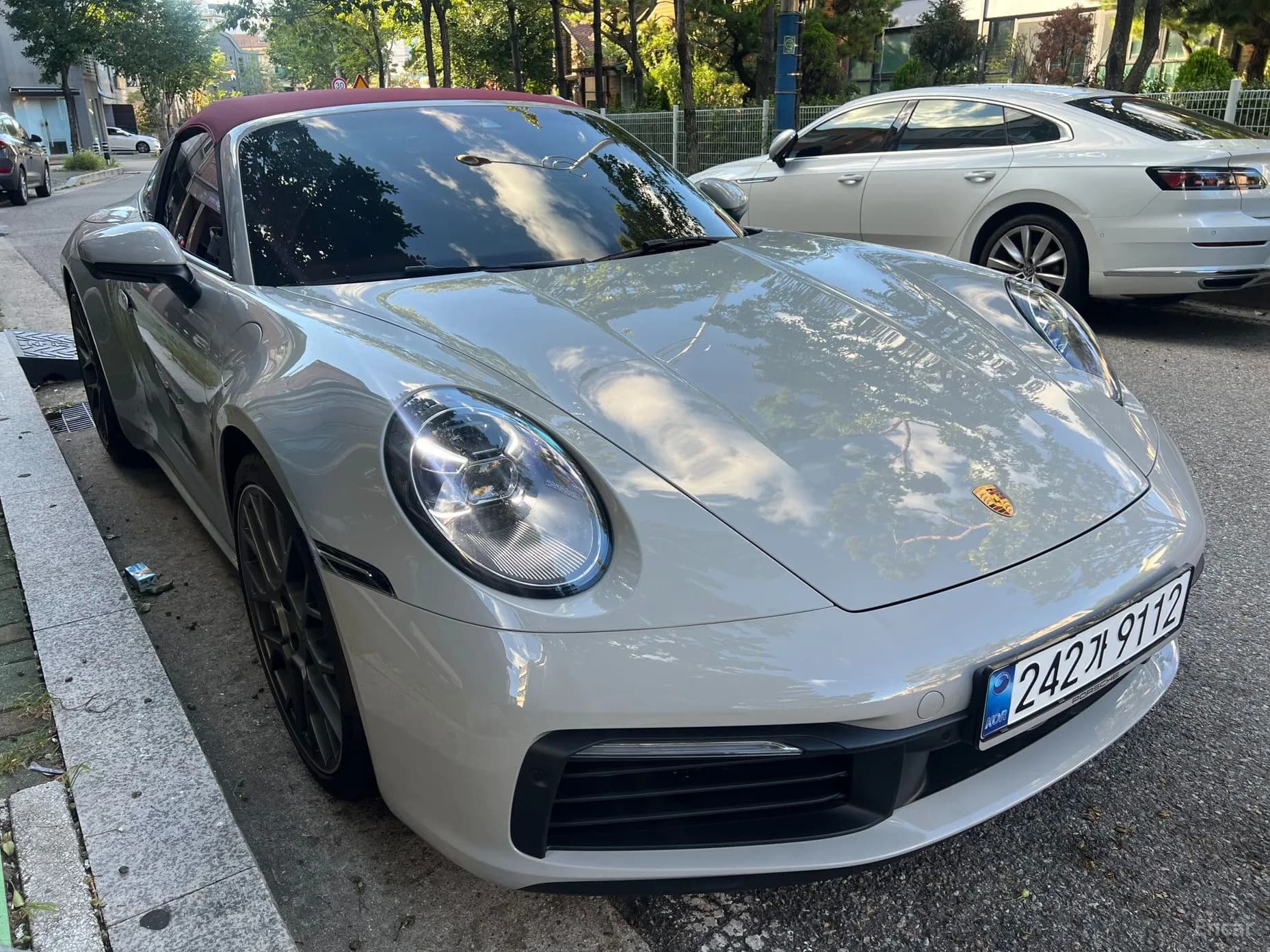 911 (992)