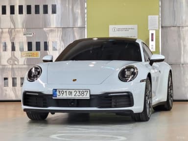911 (992)