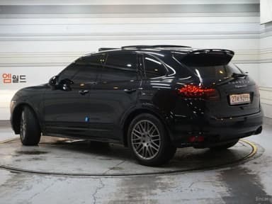 New Cayenne