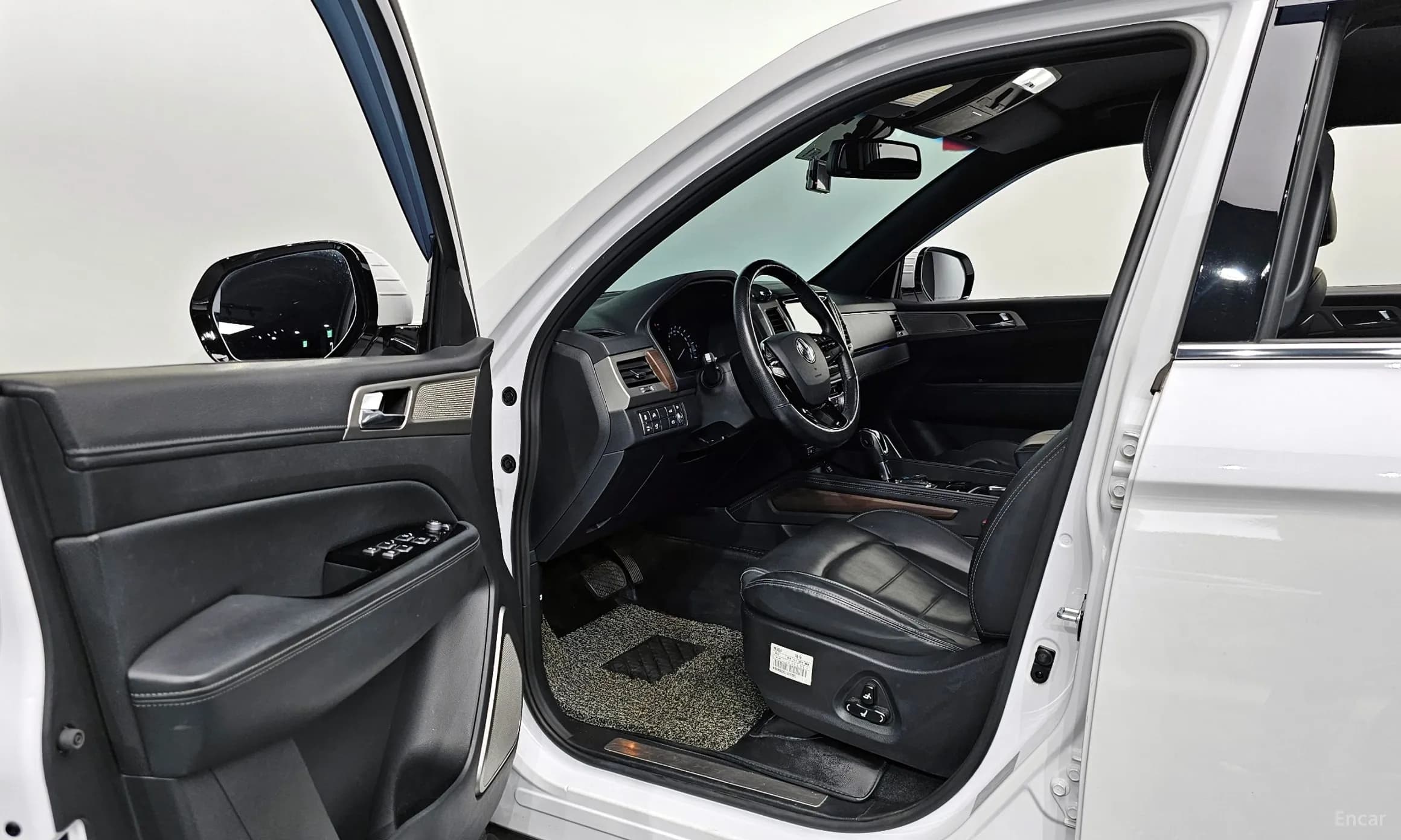 G4 Rexton