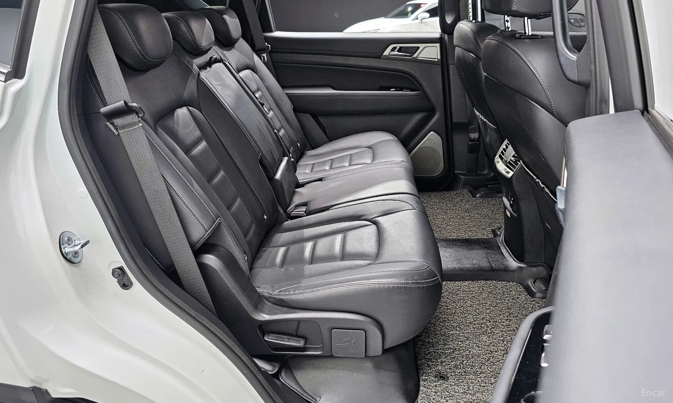 G4 Rexton