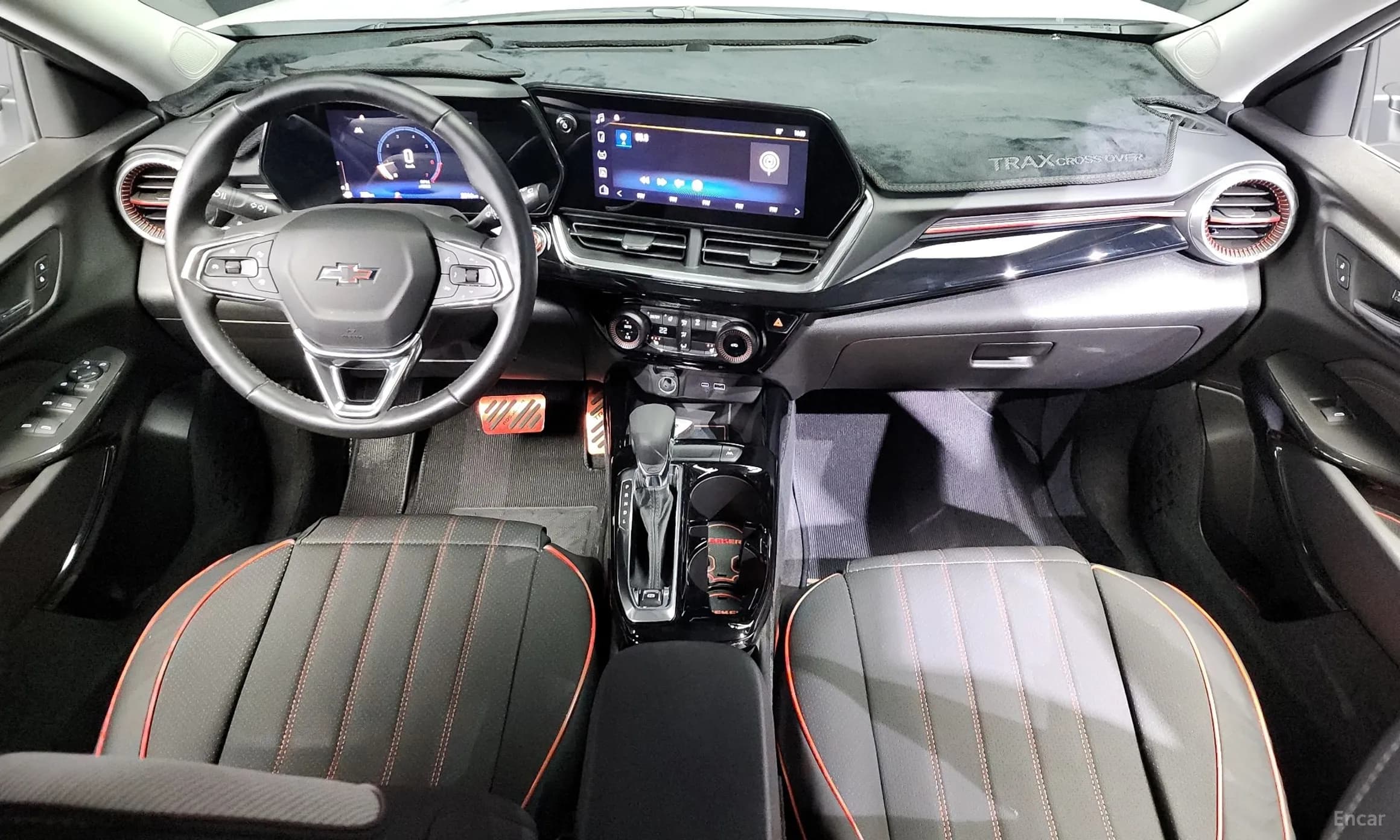 Trax Crossover