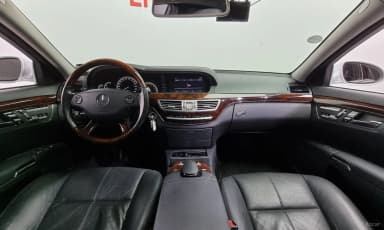 S-Class W221