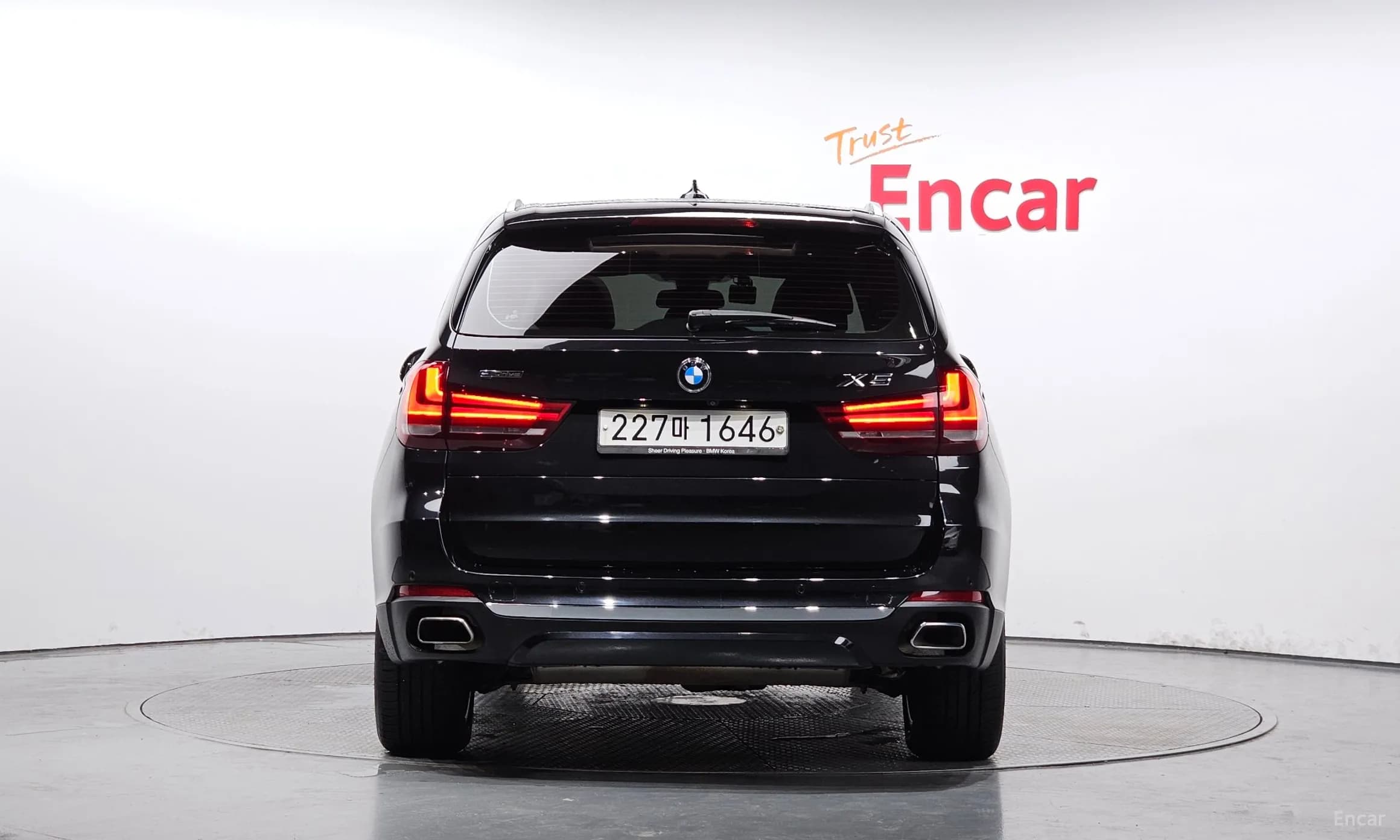 X5 (F15)