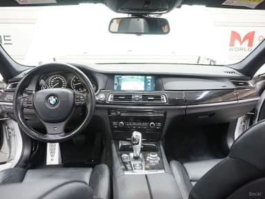 7 Series (F01)