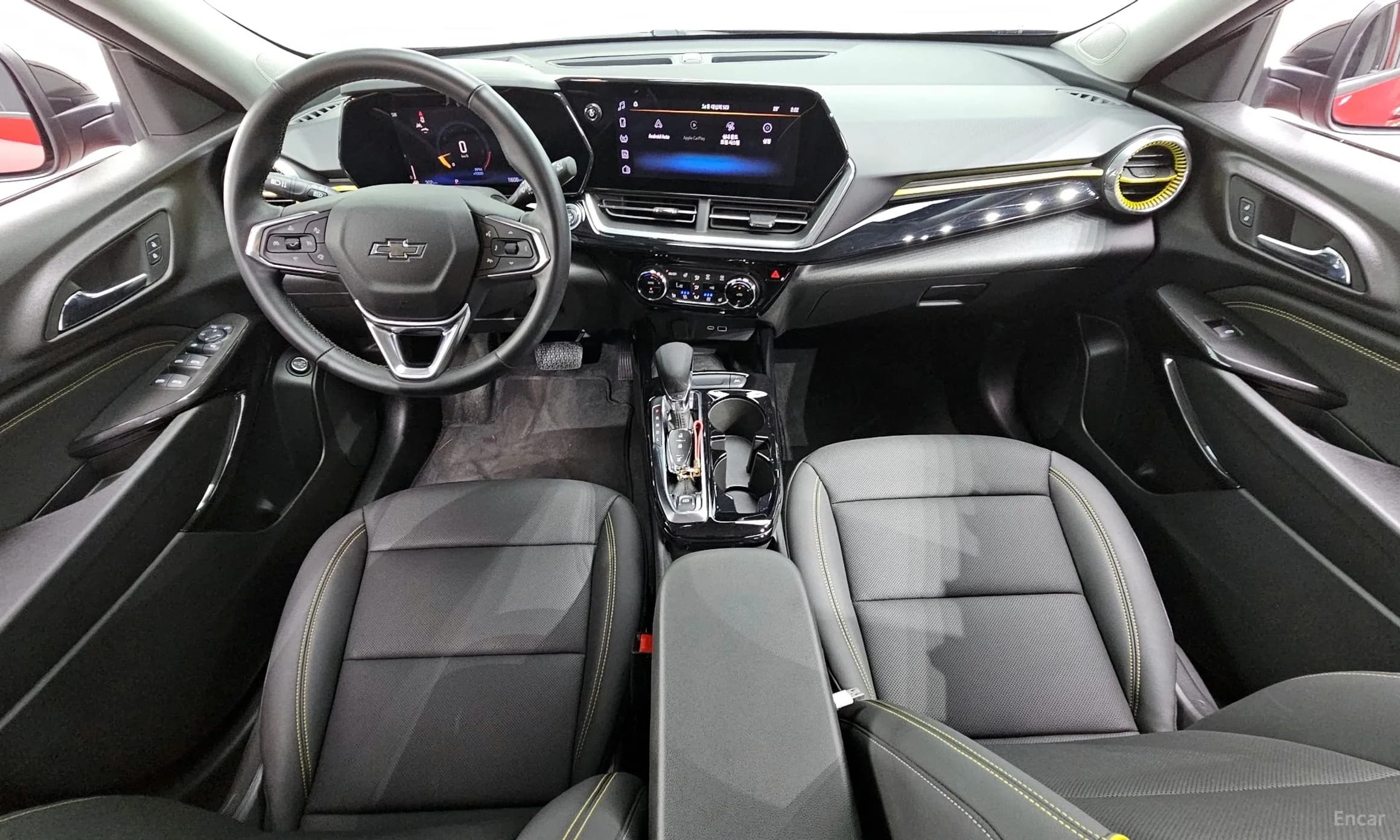Trax Crossover