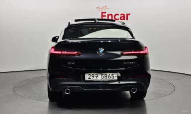 X4 (G02)