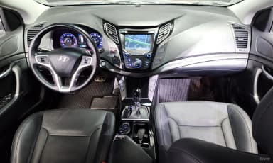 i40 Saloon
