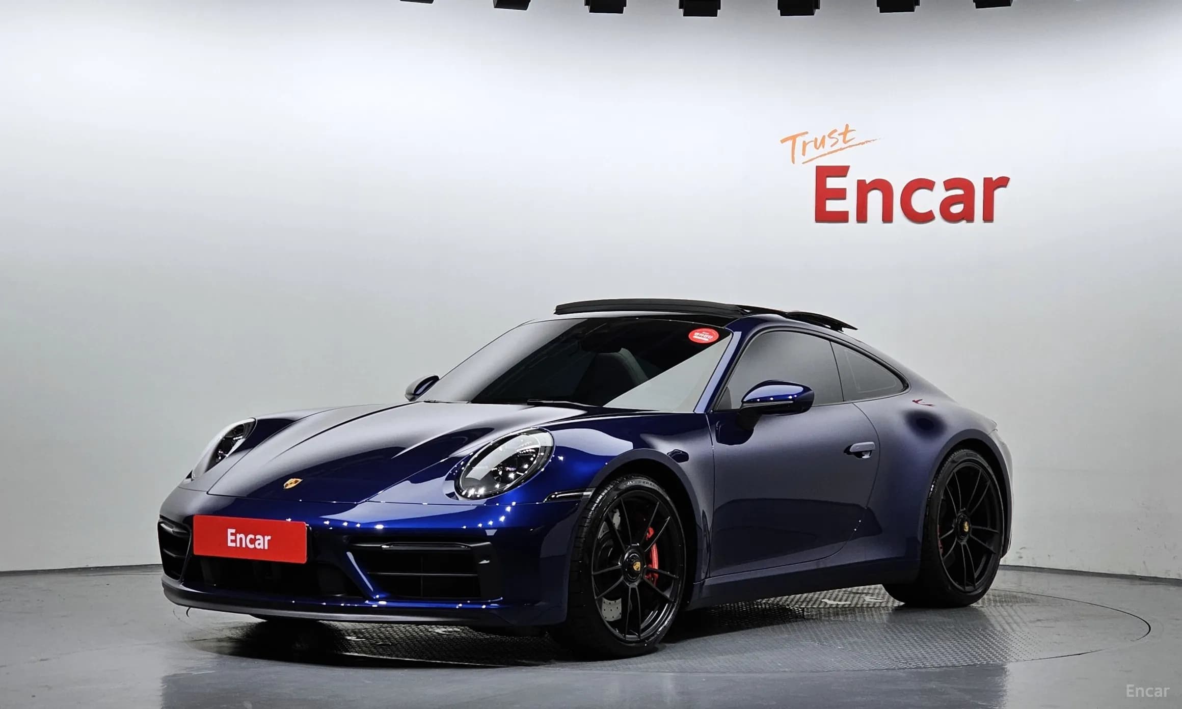 911 (992)