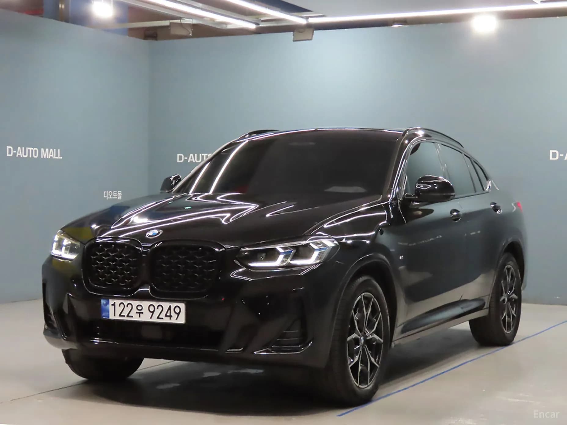 X4 (G02)