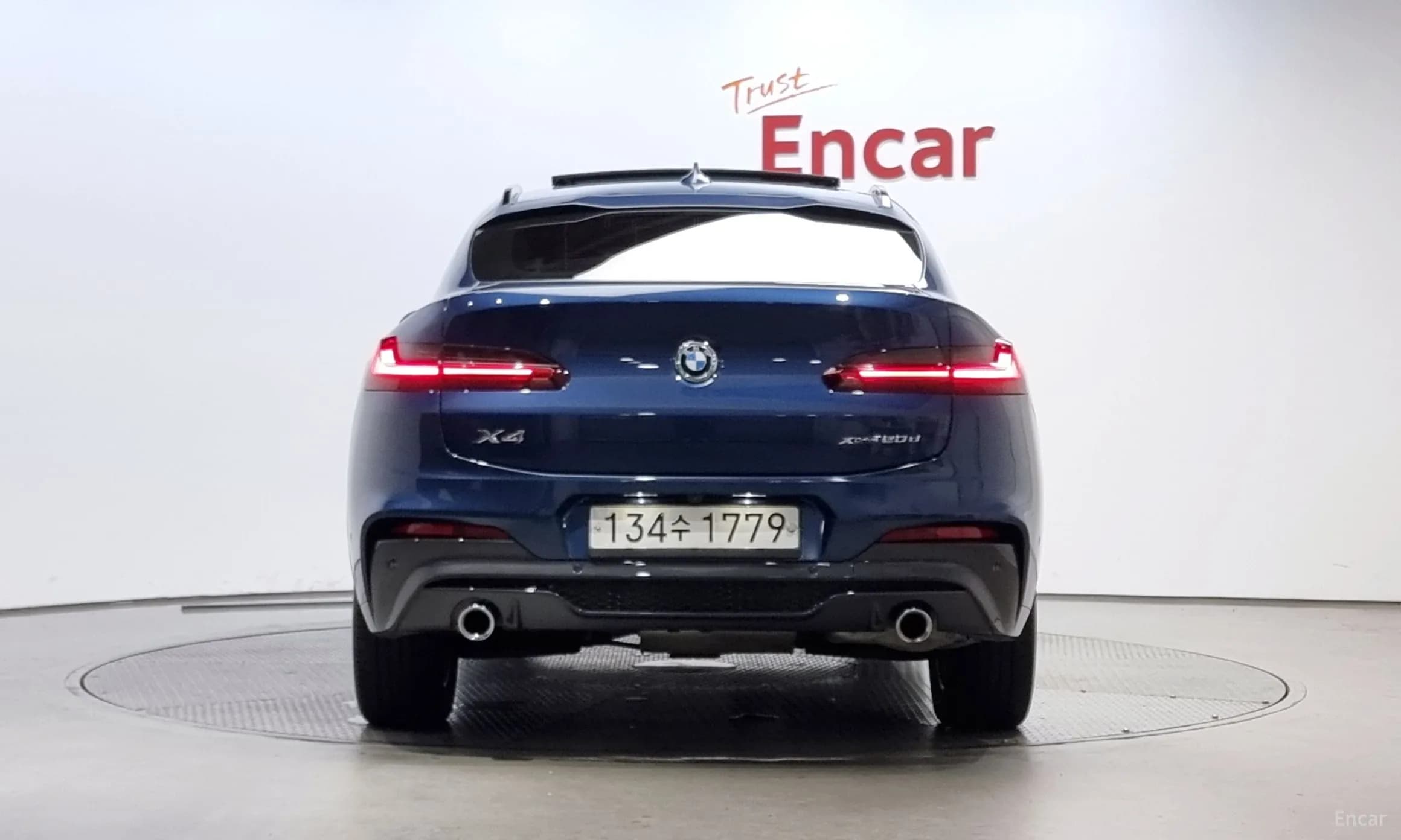 X4 (G02)