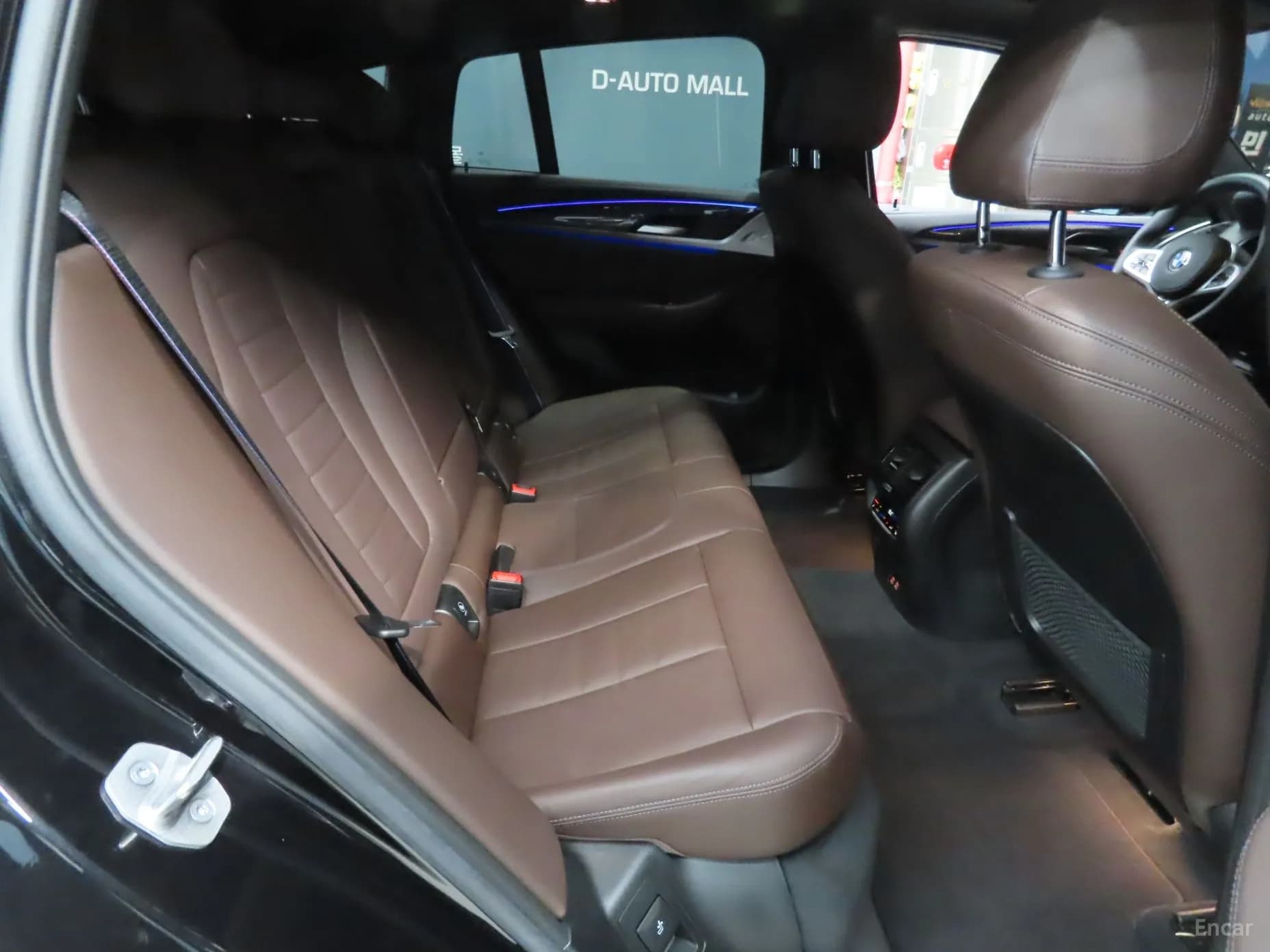 X4 (G02)