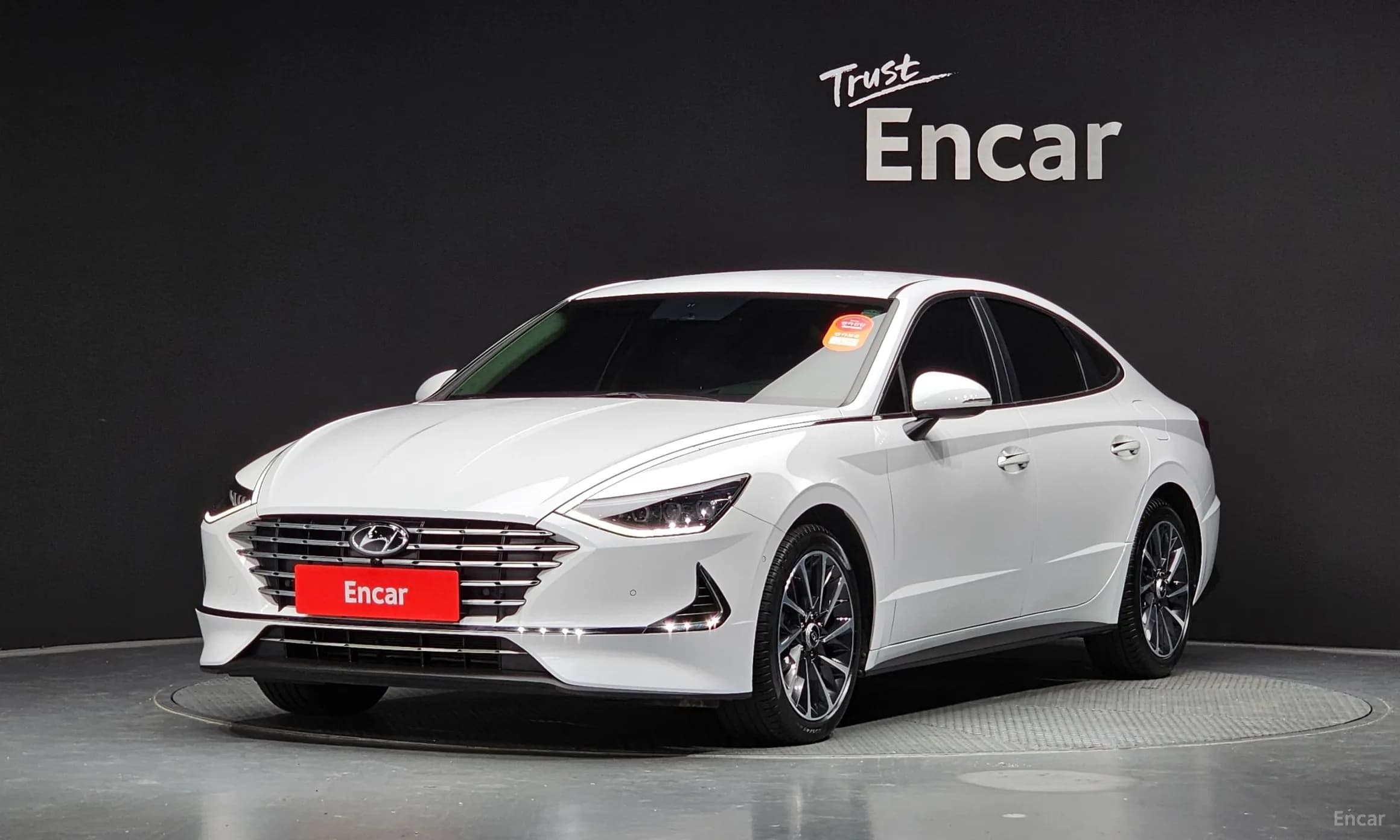 Sonata Hybrid (DN8)