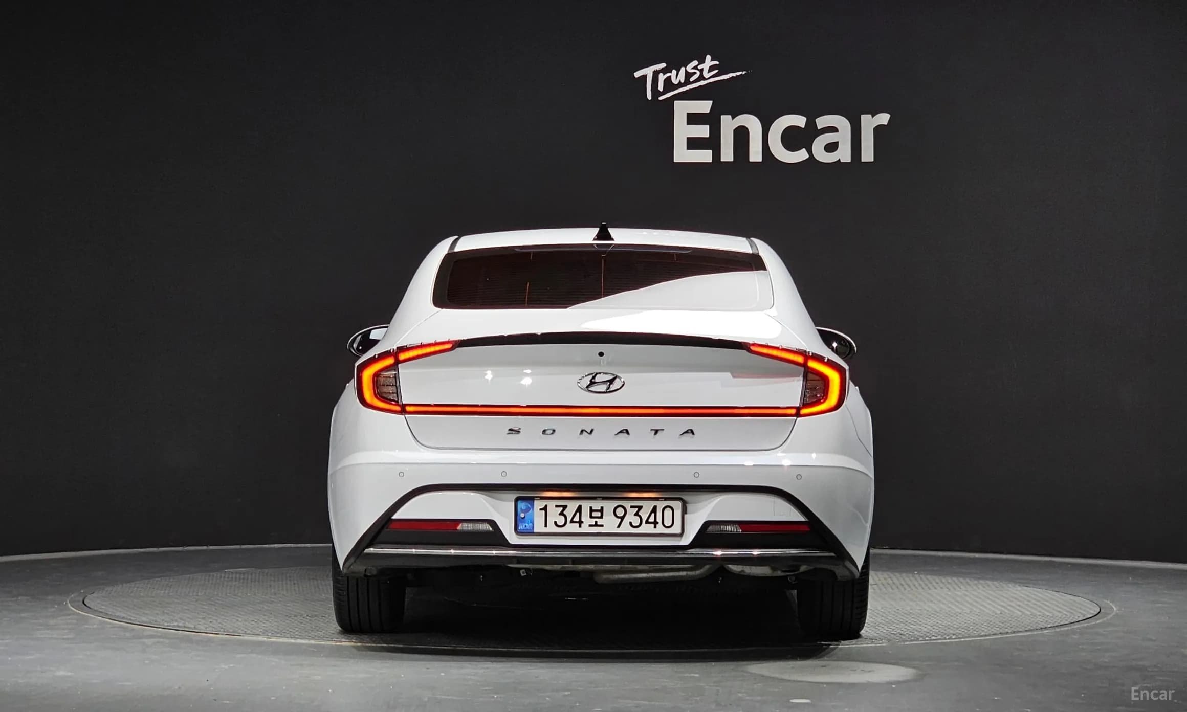 Sonata Hybrid (DN8)