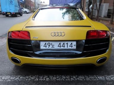 R8