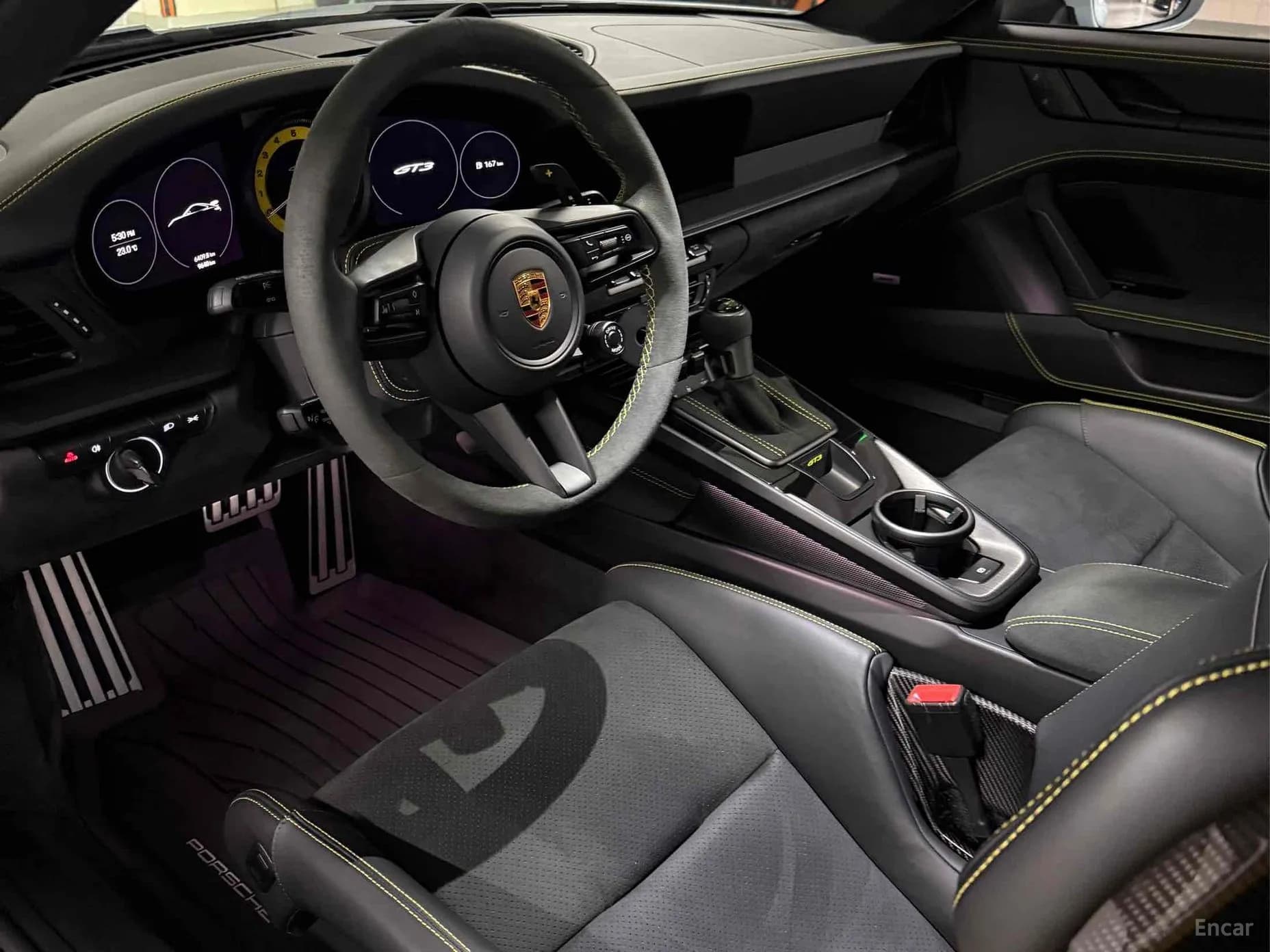 911 (992)