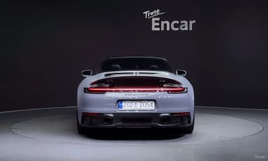 911 (992)
