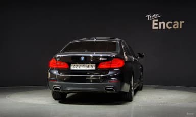 5 Series (G30)