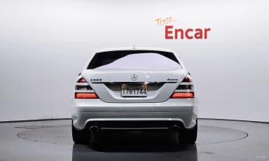 S-Class W221