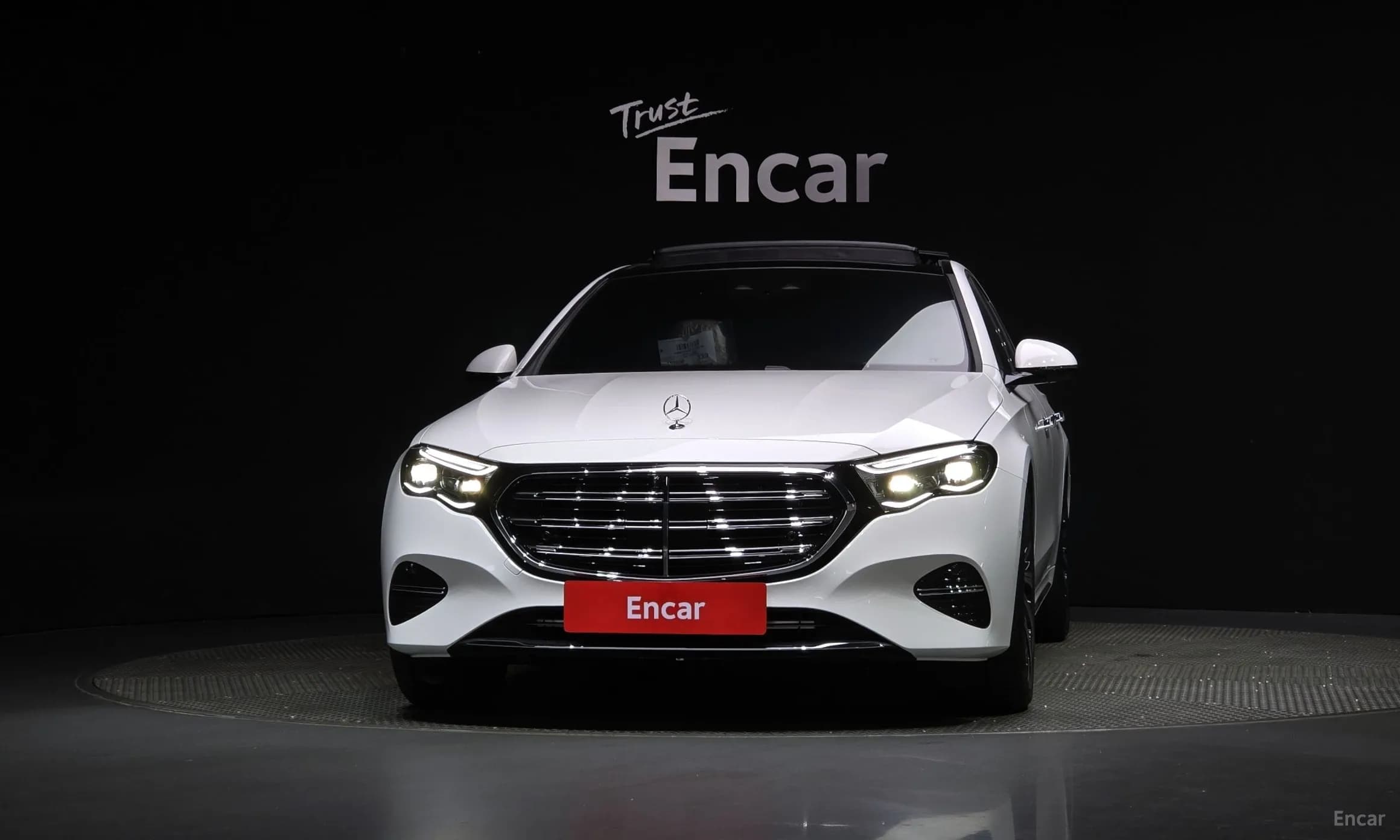E-Class W214