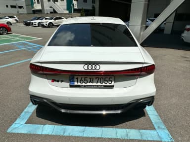 RS7 (4K)