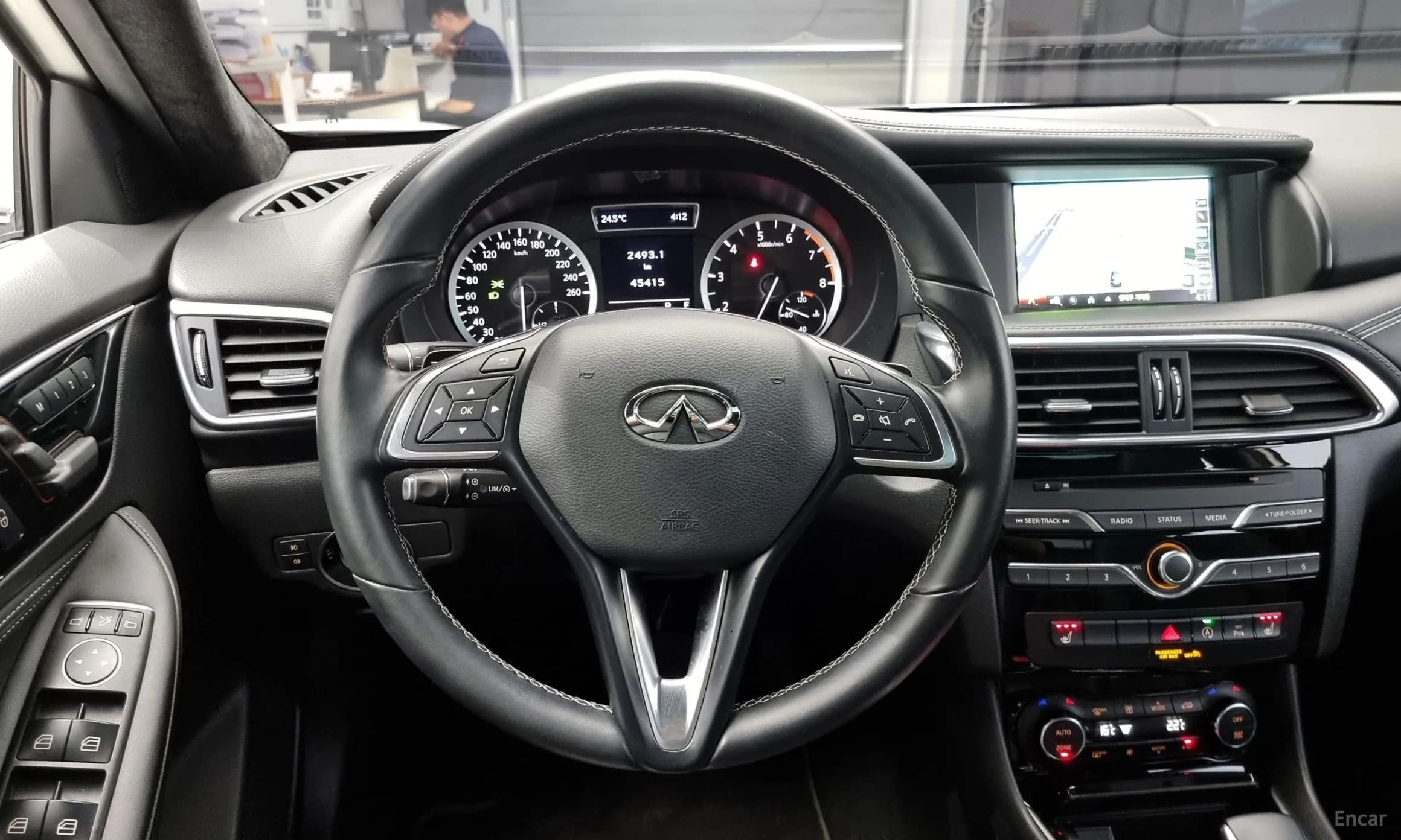 Q30