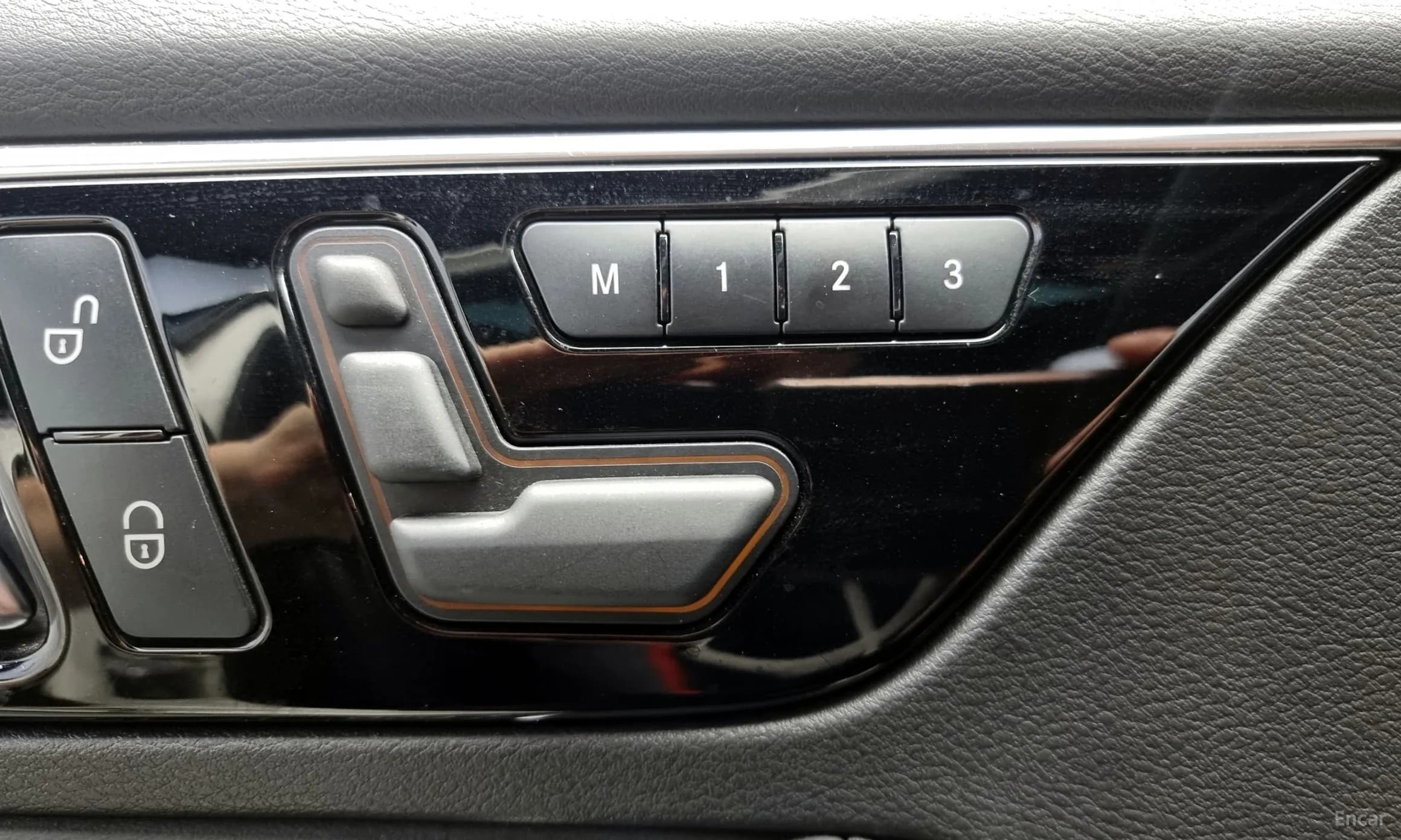 Q30