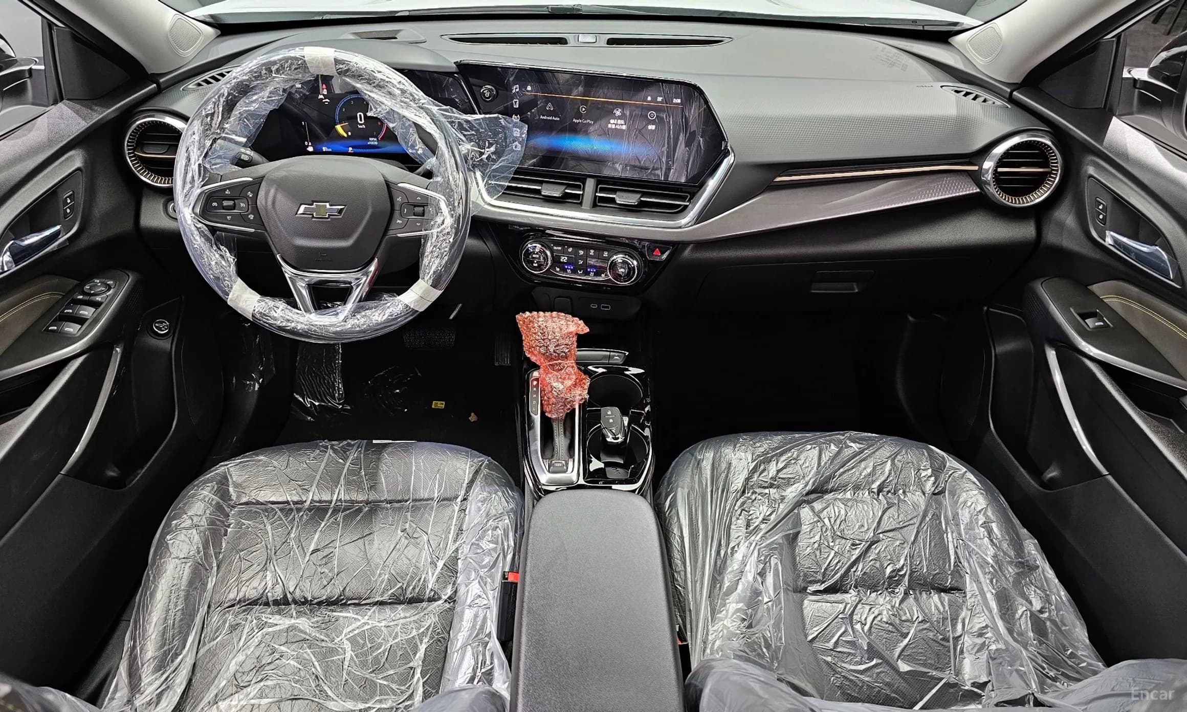 Trax Crossover