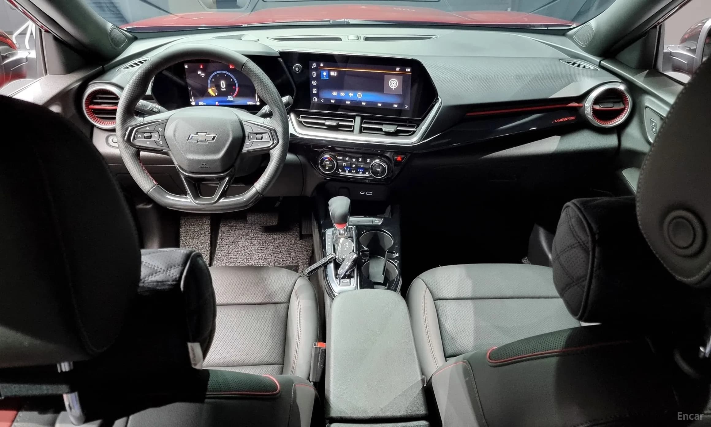 Trax Crossover