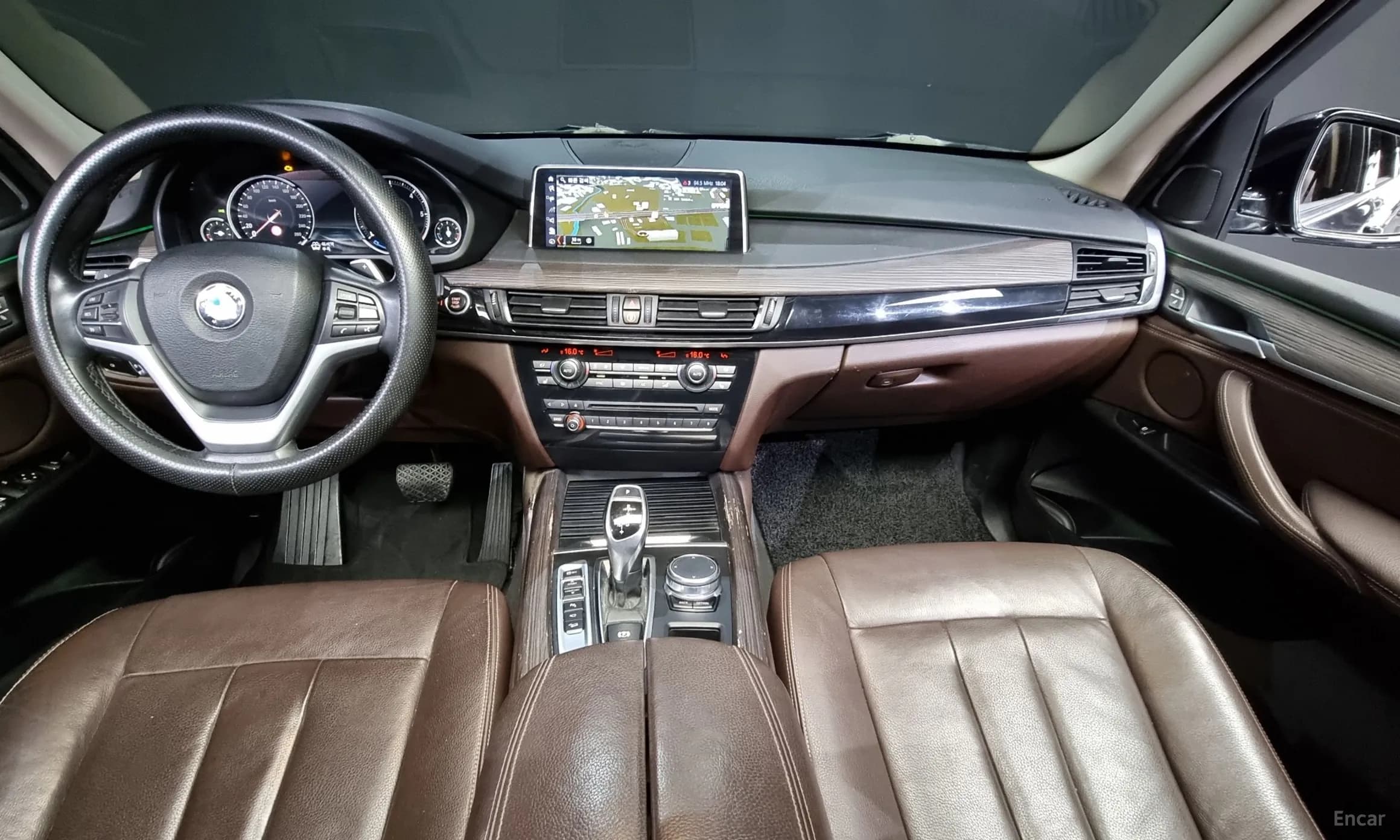 X5 (F15)