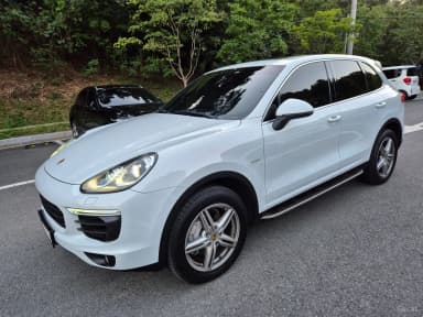 New Cayenne
