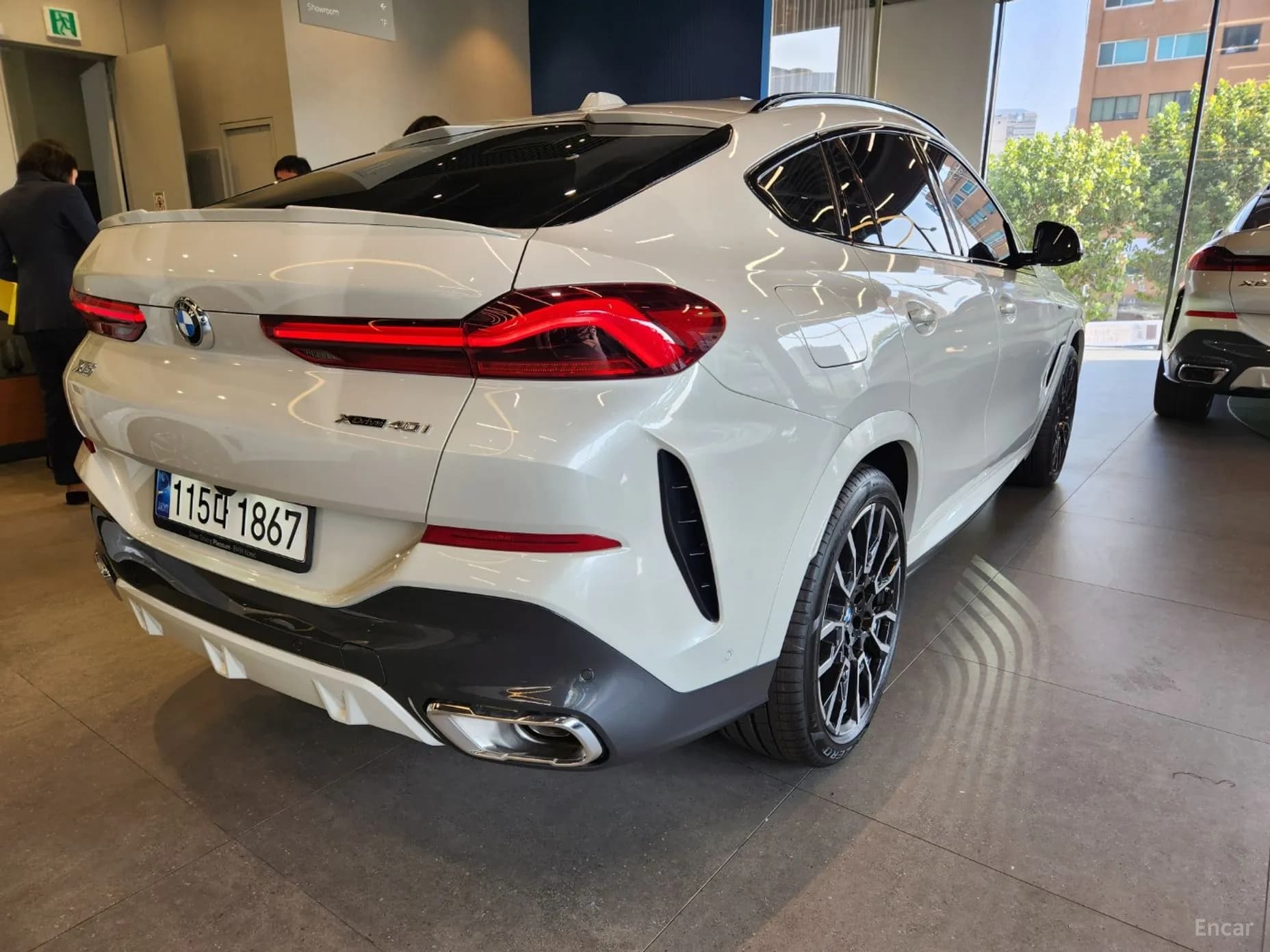 X6 (G06)
