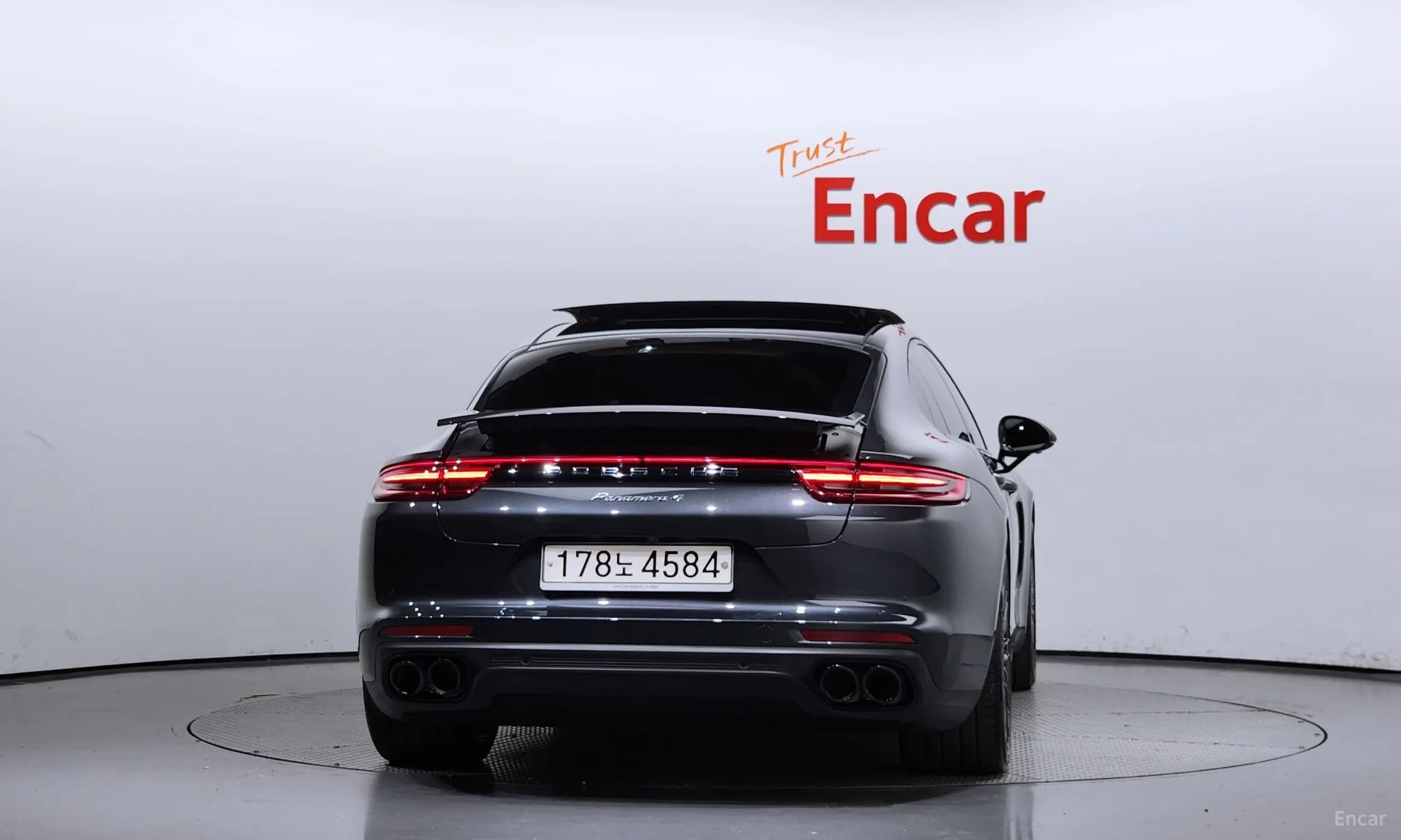 Panamera (971)
