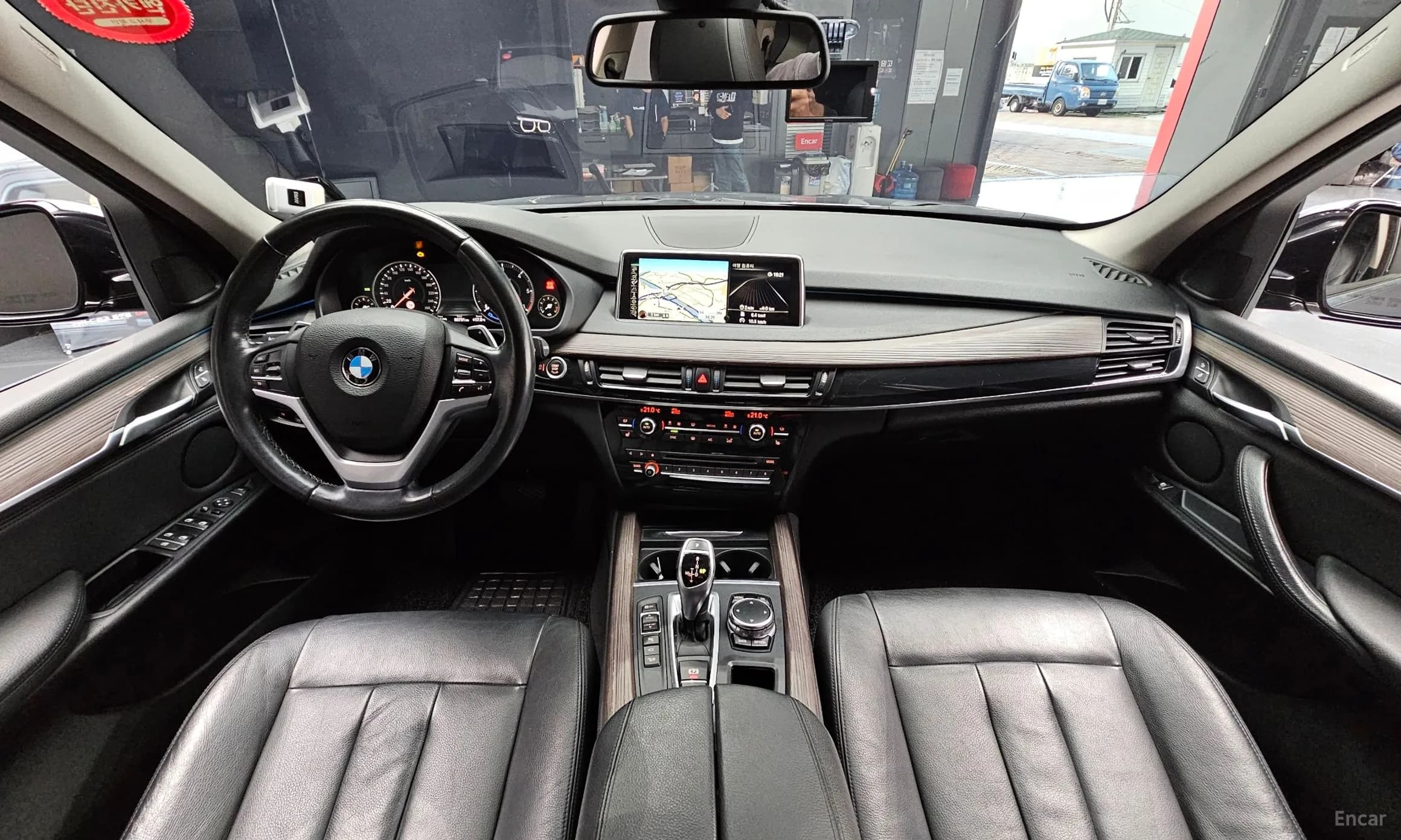 X5 (F15)
