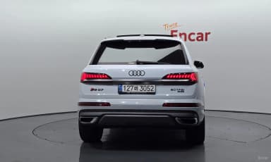 Q7 (4M)