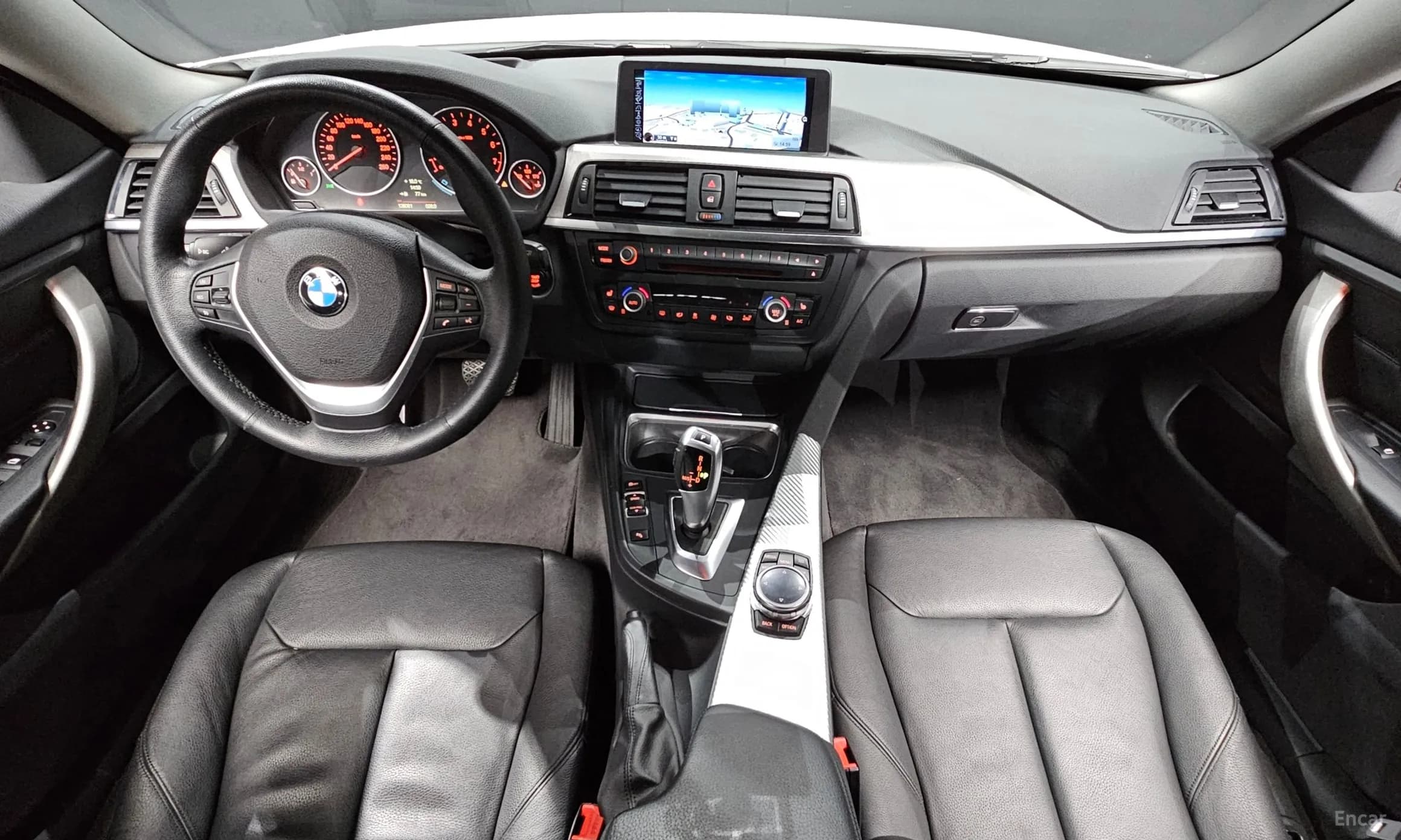 Series 4 (F32)
