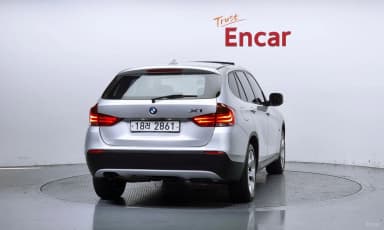 X1 (E84)