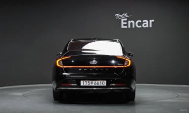 Sonata Hybrid (DN8)