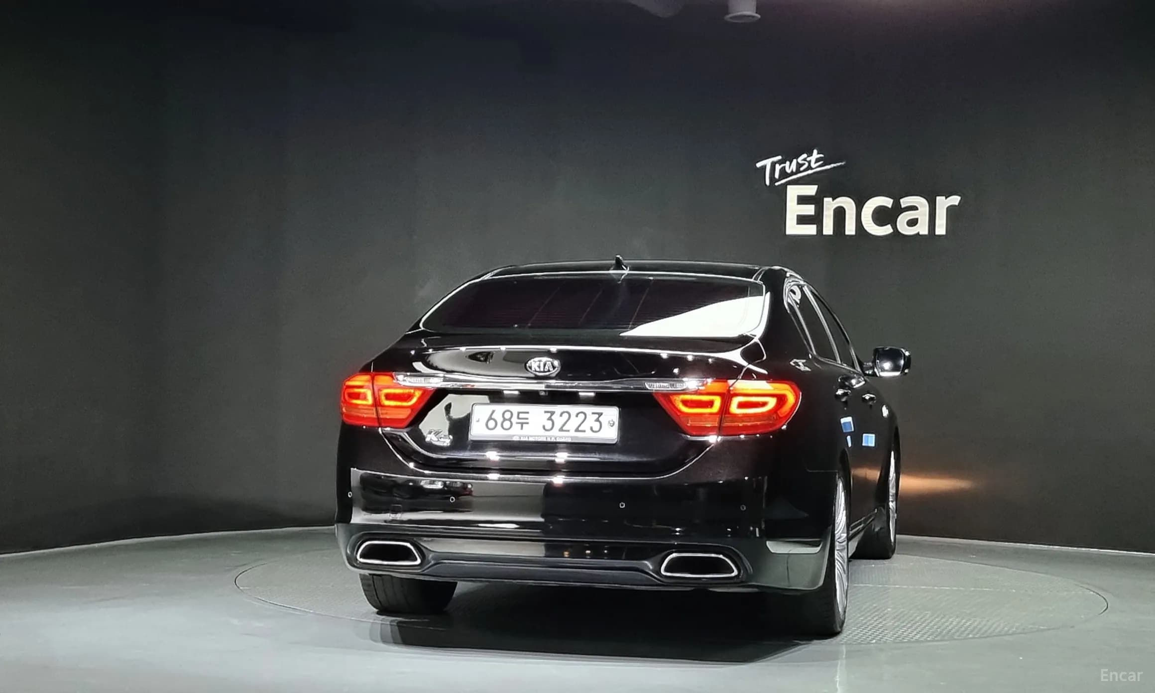 K9