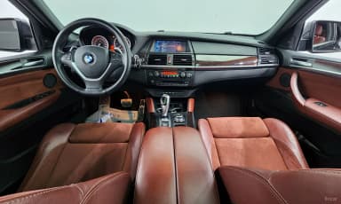 X6 (E71)