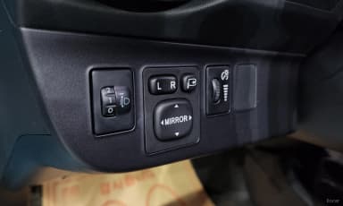 Prius C