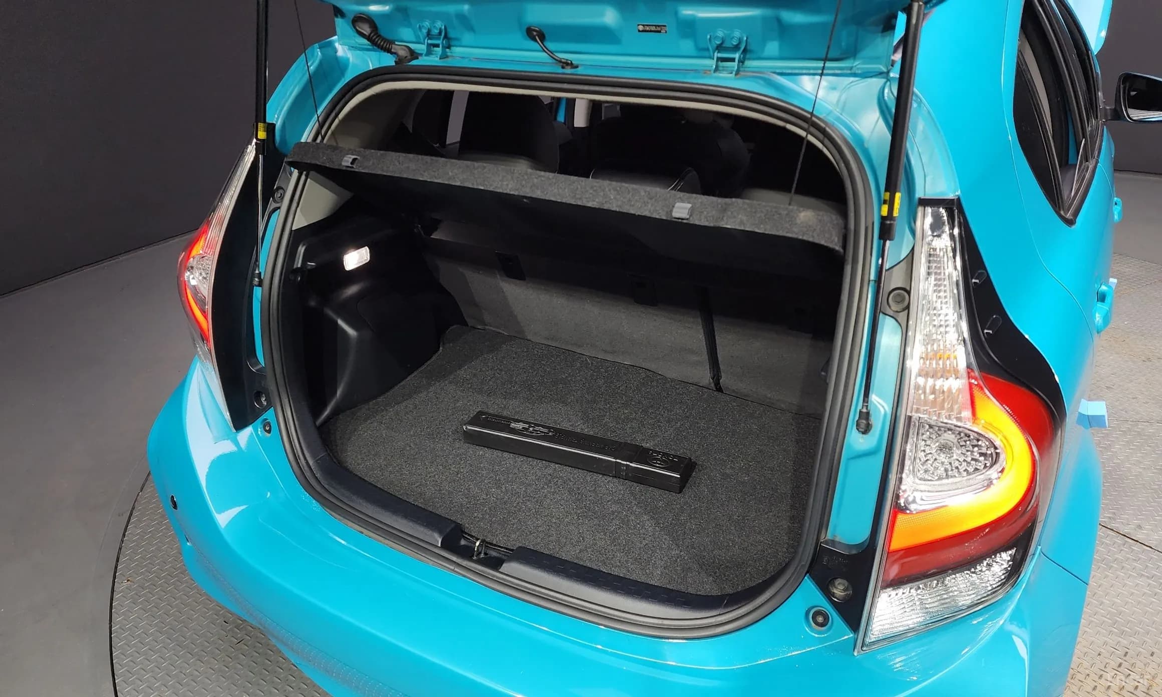 Prius C