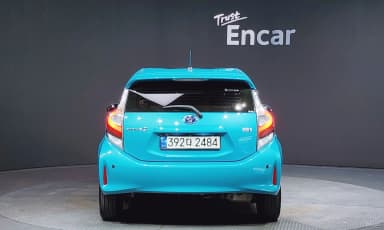 Prius C