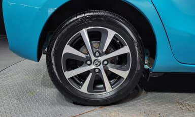 Prius C