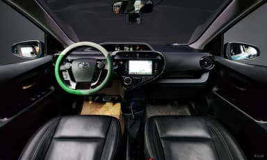 Prius C