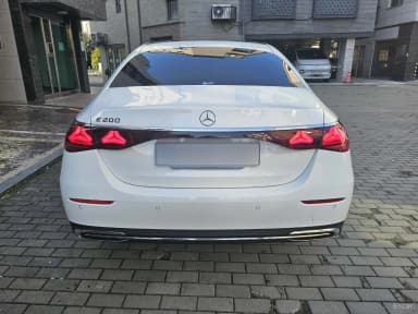 E-Class W214