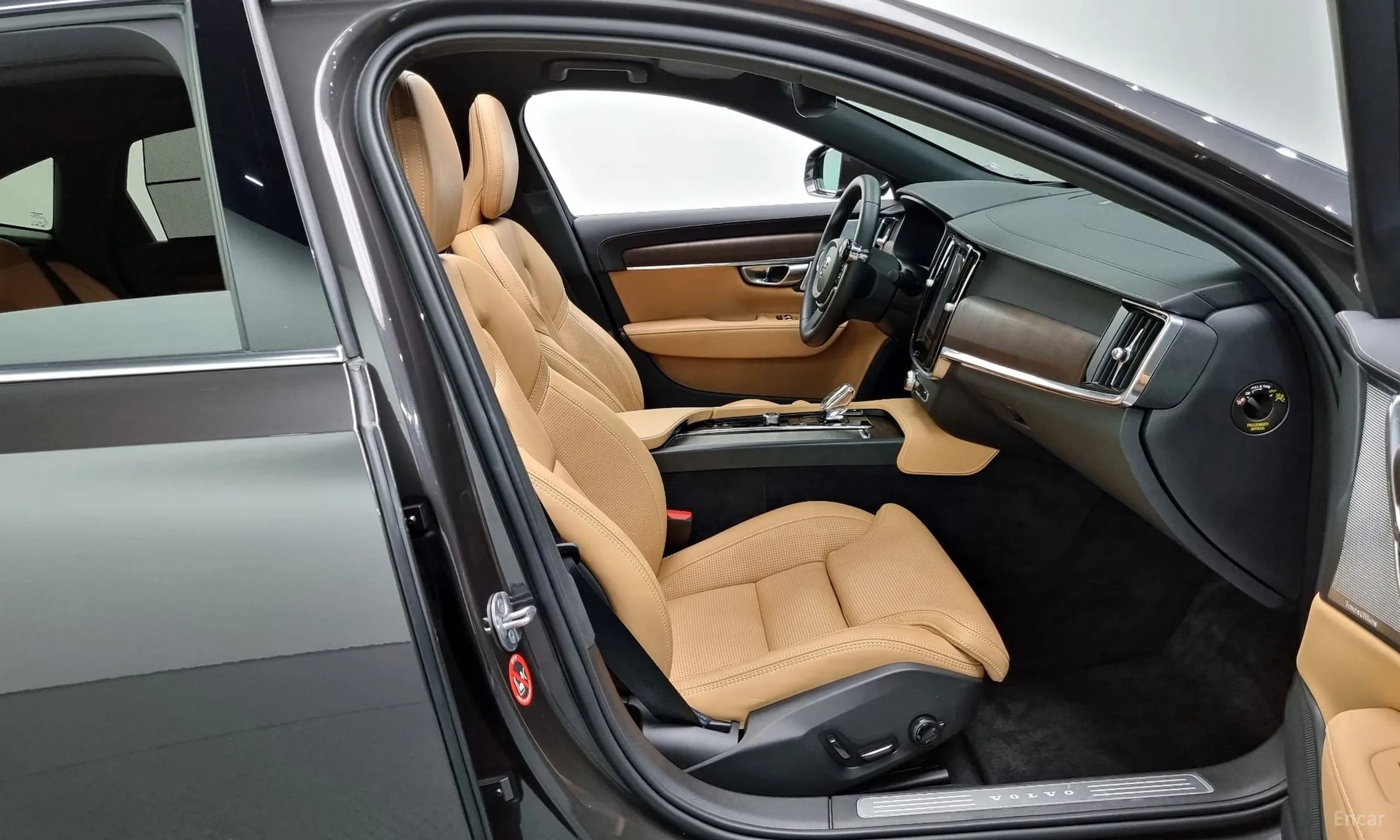 S90