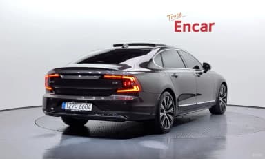 S90