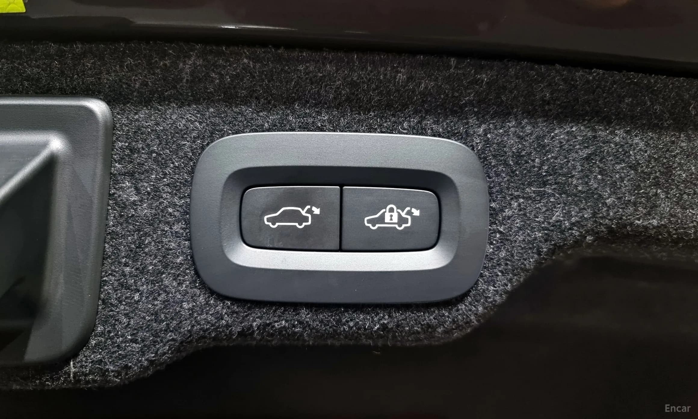 S90